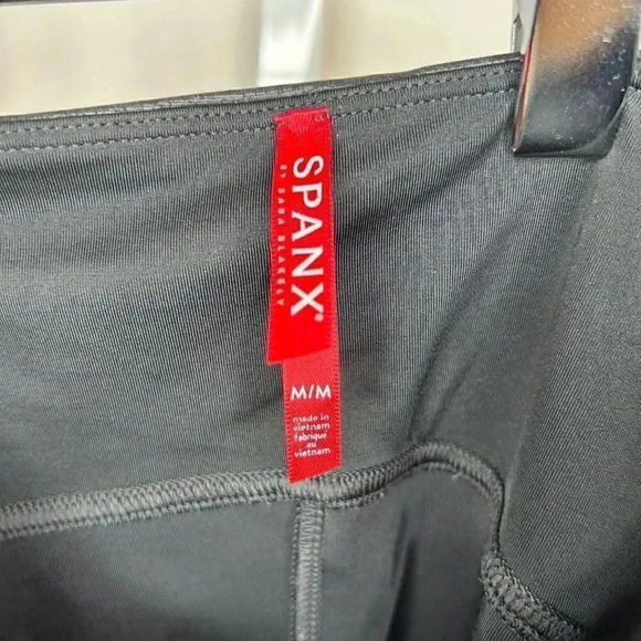 Spanx Size Medium Faux Leather Leggings Women’s Black - Picture 6 of 13